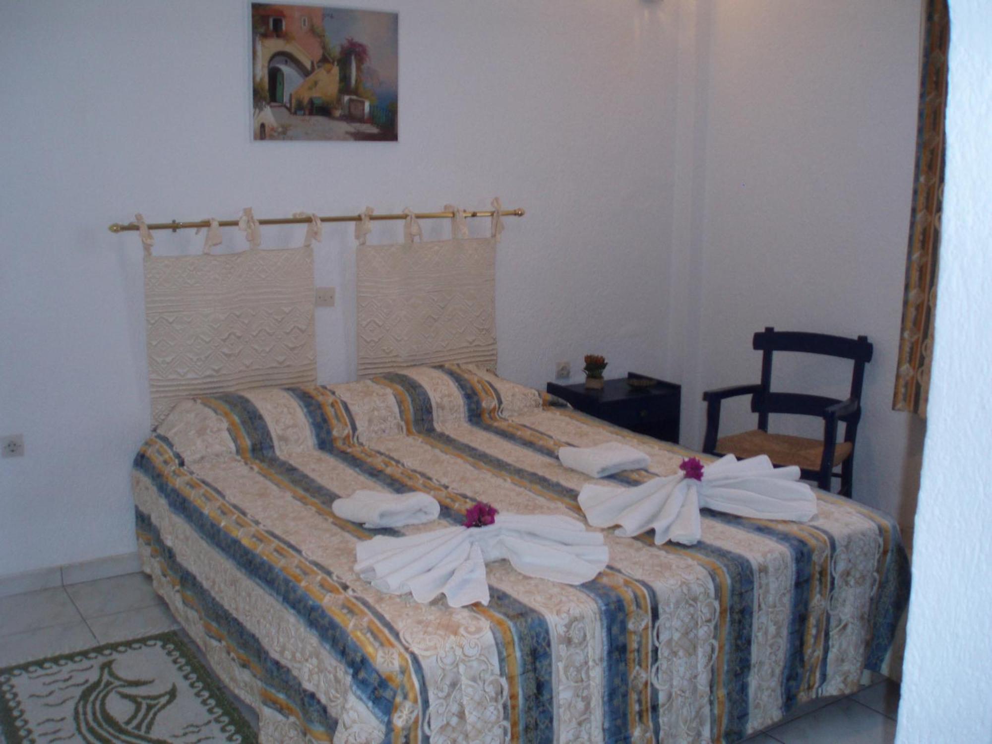 Residence Gerani Amoudara  外观 照片